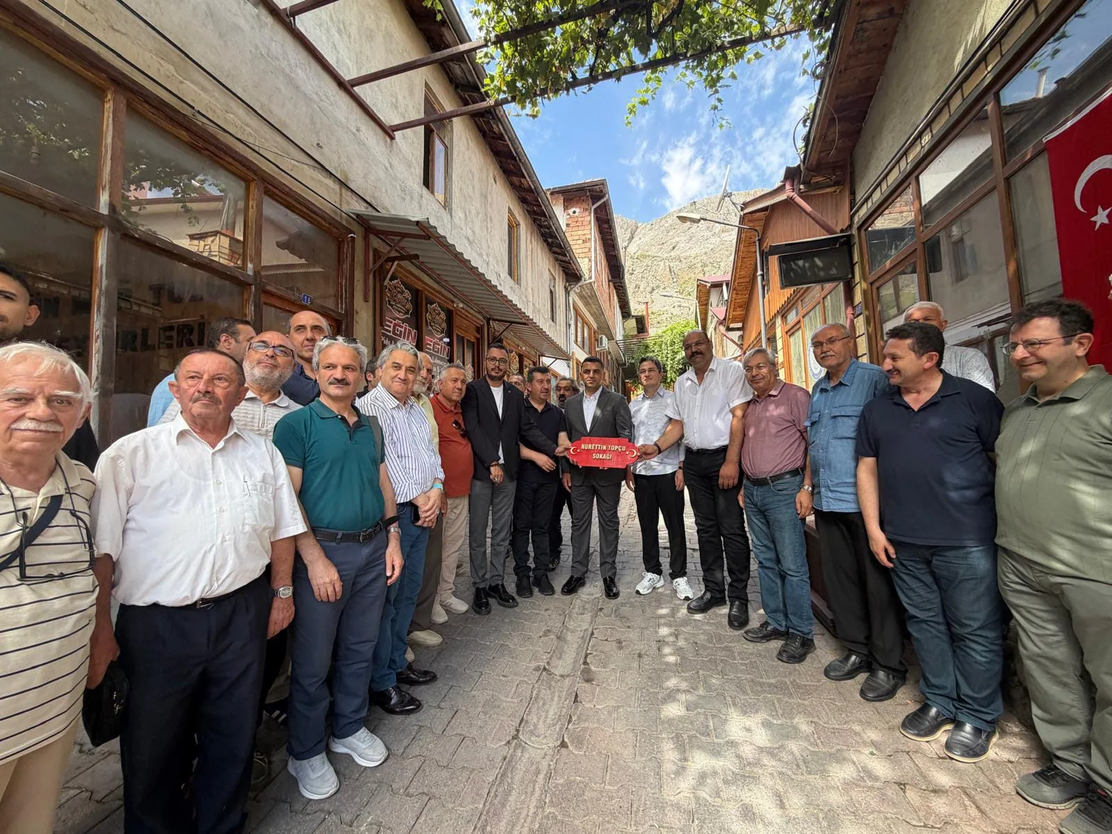 “Nurettin Topçu Sokağı” Kemaliye’de Açıldı