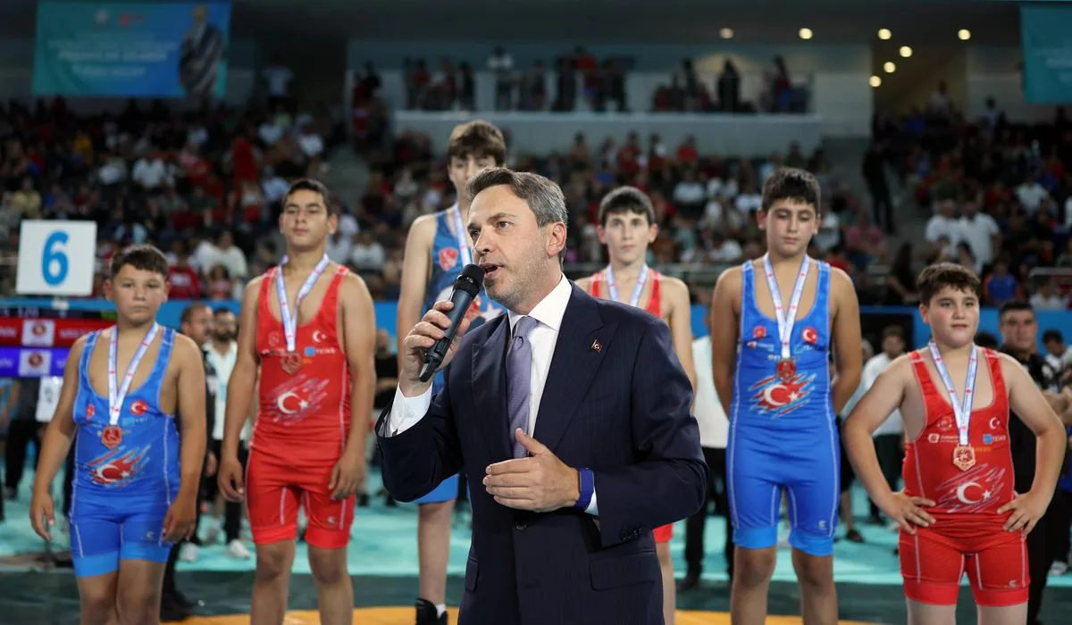 Minik Pehlivanlar Güreş Festivalinde Buluştu