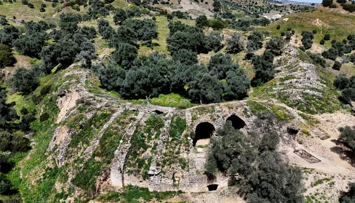 Roma Dönemi’nden İzler Taşıyan Mastaura Antik Kenti