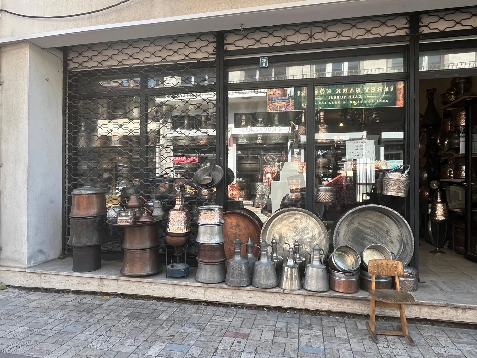 Çekiç Sesleriyle Canlanan Tarih: Ankara Bakırcılar Çarşısı