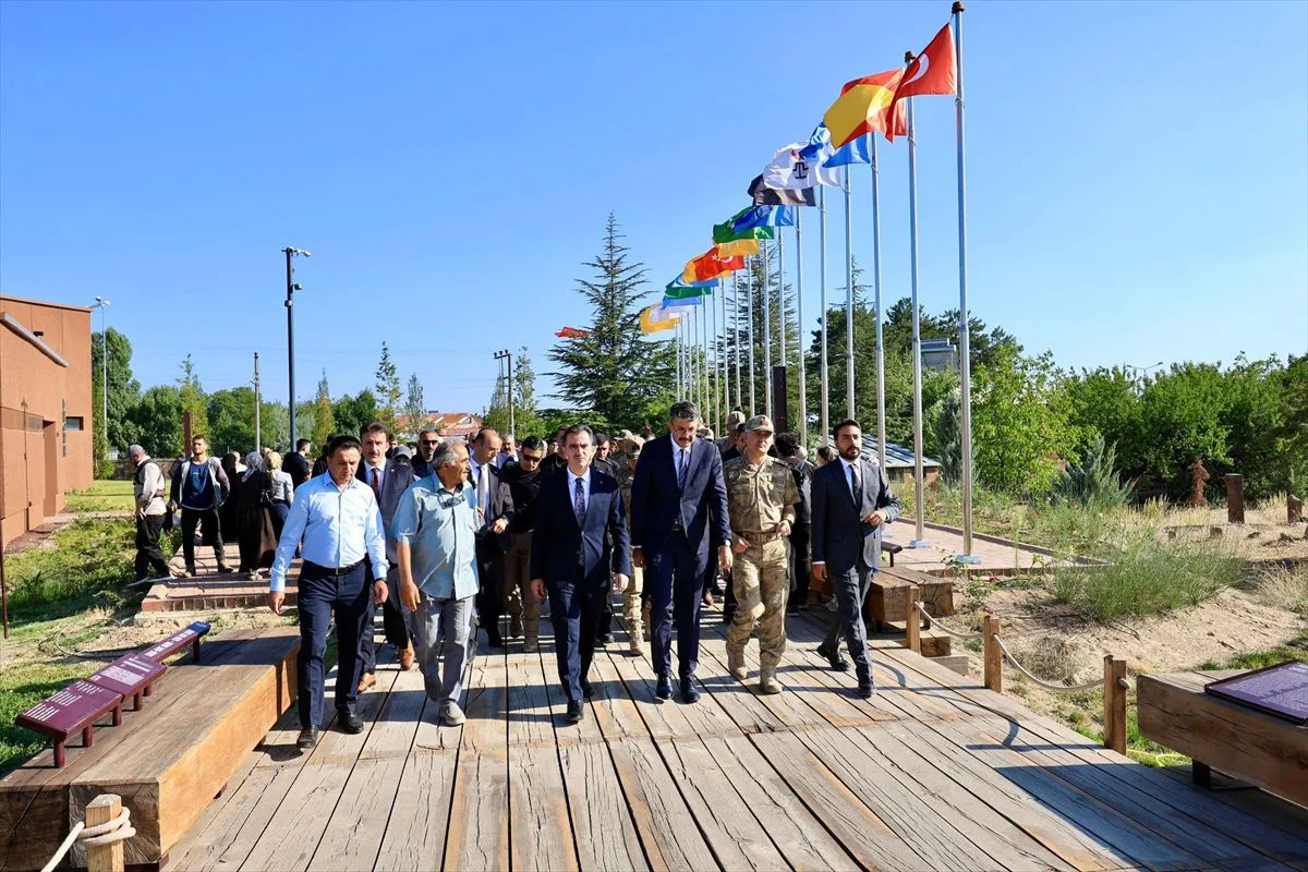 Bakan Yardımcısı Çelik, Malazgirt etkinlik alanlarını inceledi