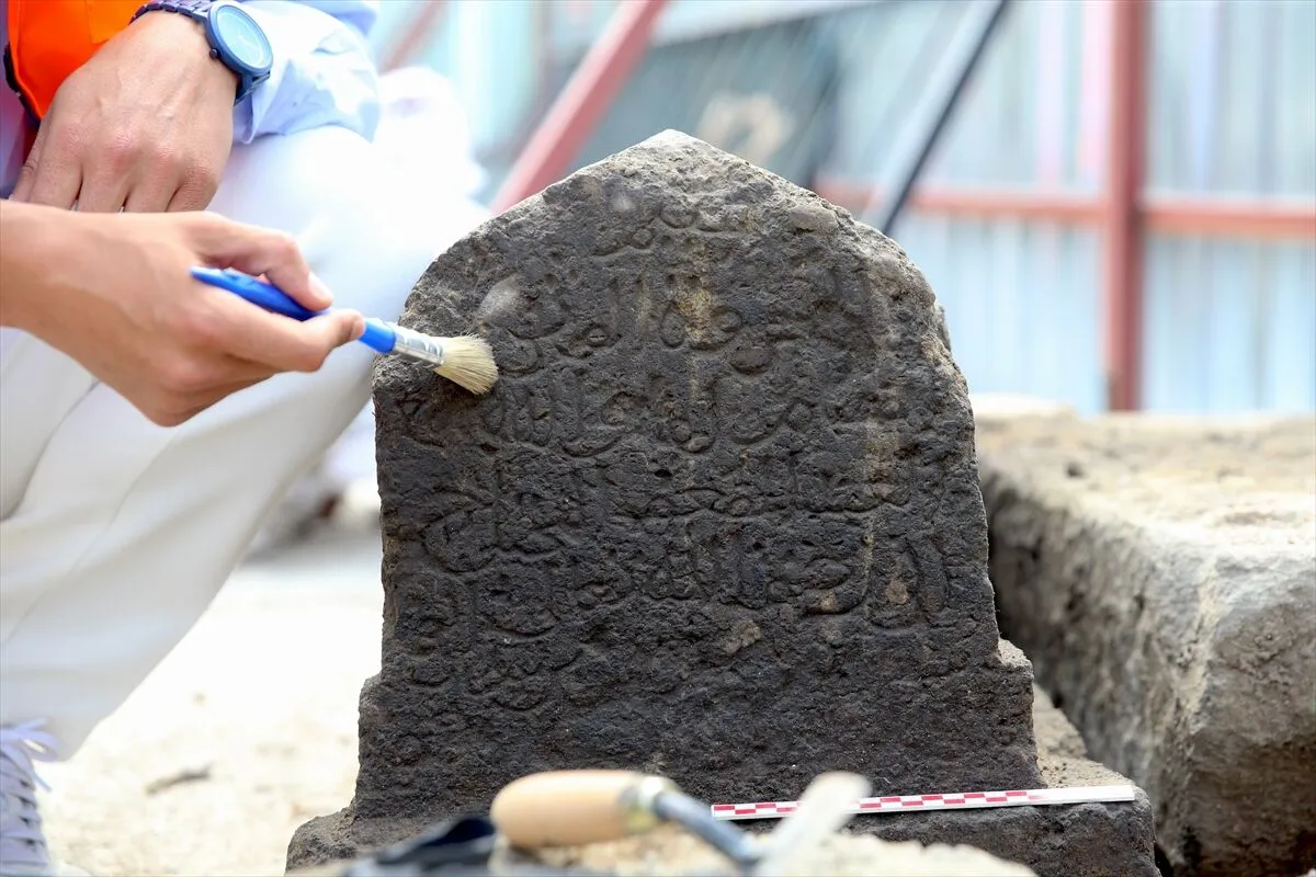 Erzurum’da ahilik teşkilatını kuran Ahi Toman Baba’nın kümbeti gün yüzüne çıkarılıyor