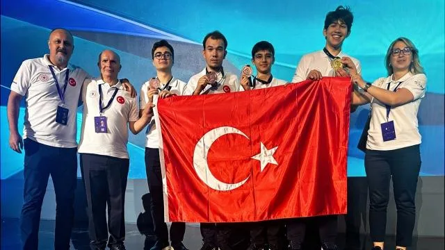 Türkiye ilk kez katıldığı Nükleer Bilim Olimpiyatı’nda 4 madalya kazandı