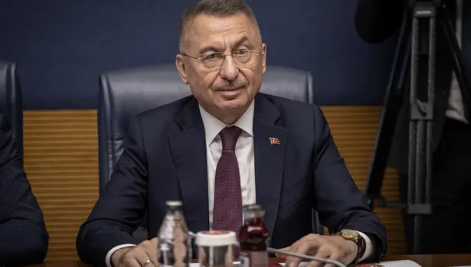 Fuat Oktay’dan Barcelona’nın KKTC’deki futbol kampına destek