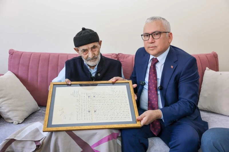 113 yıllık mektuplar sandıklardan çıktı: Esir düşen Sivaslı askerlerin ailelerine ulaştırılıyor