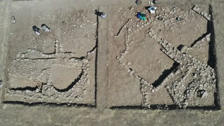 Göbeklitepe’de Ortaya Çıkarılan 10.000 Yıllık Dikdörtgen Yapılar Ev Olabilir