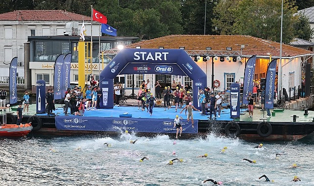 Oral-B İstanbul Boğaziçi Triatlonu’nda Çocuklar İçin Yarıştılar