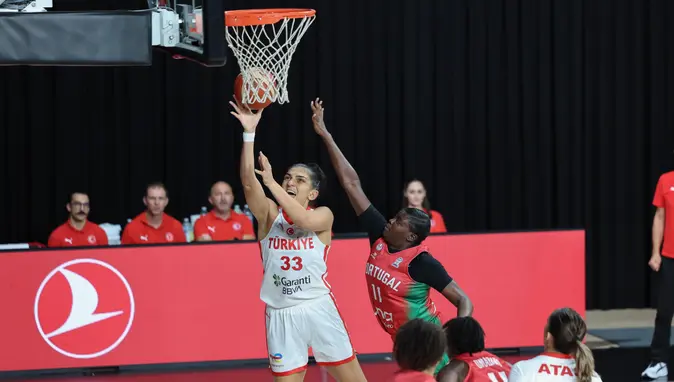 Milliler, hazırlık maçında Portekiz’i 56-44 yendi