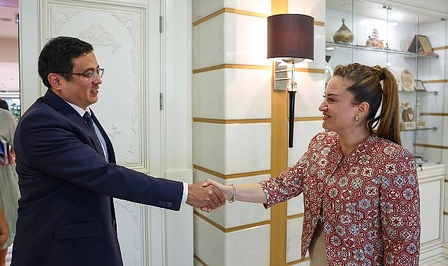 Kırgız Cumhuriyeti Antalya Başkonsolosu Başkan Vekili Özdemir’i ziyaret etti