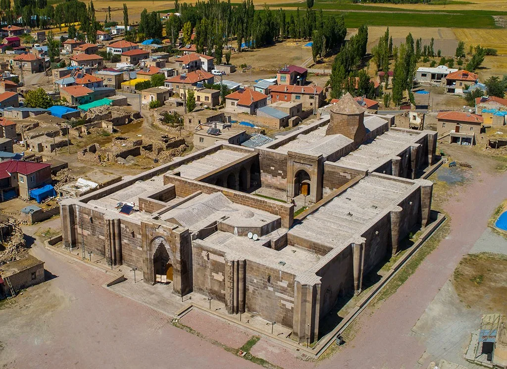 Kervansaray Değil Kervan-Hane!