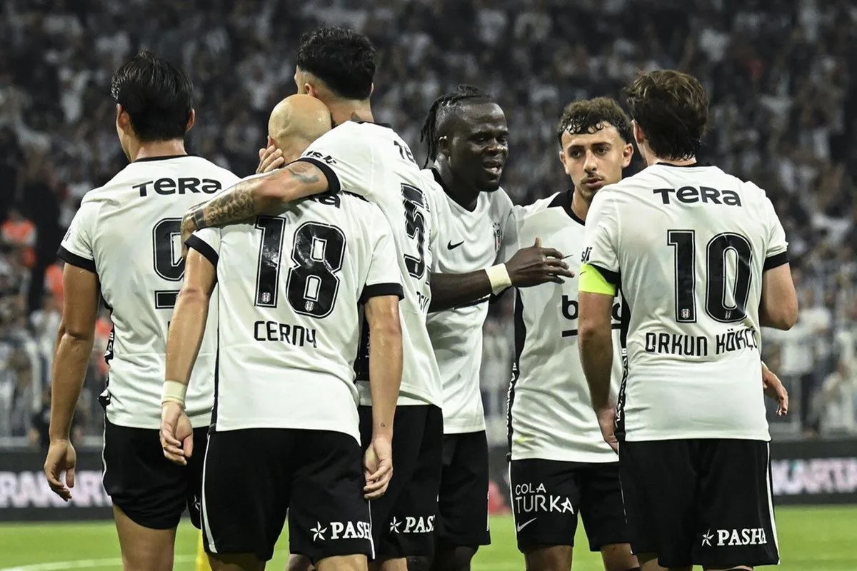 Beşiktaş UEFA Avrupa Ligi’nde Play Off Turu’na yükseldi
