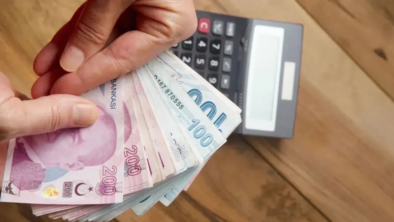 Maliye SMS’le hatırlattı: Vergi tahsilatında rekor geldi
