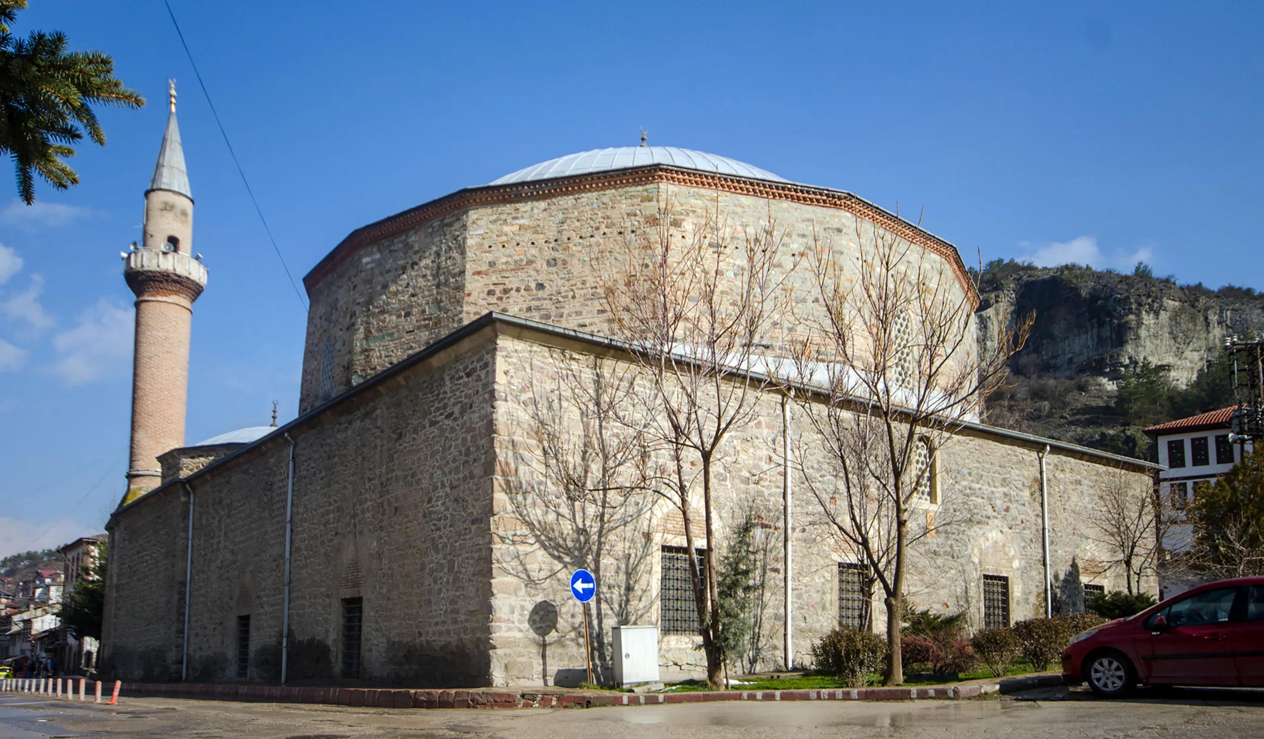 14.Yüzyıldan Günümüze Yıldırım Bayezid Camii