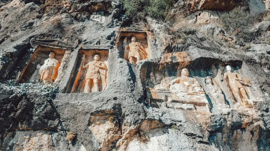 Bu şehrin yolculuğu açık hava müzesine çıkıyor! Dört bir yanına turist çekecek