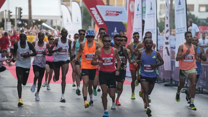 14. Uluslararası 9 Eylül İzmir Yarı Maratonu koşuldu