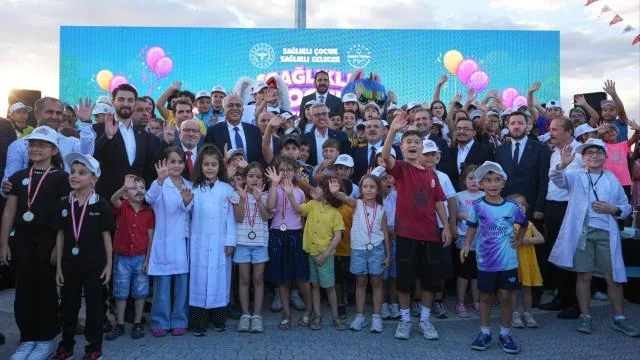 878 bin 840 çocuk “sağlık elçisi” oldu
