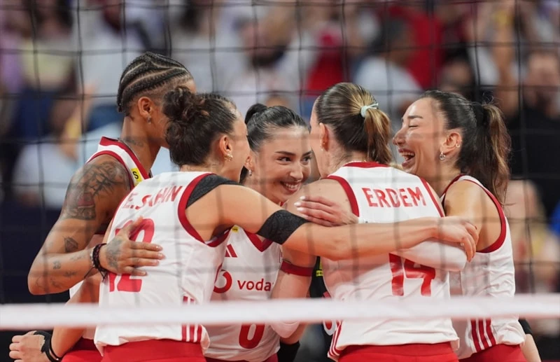 Filenin Sultanları, Avrupa Şampiyonası’nda finale yükseldi!