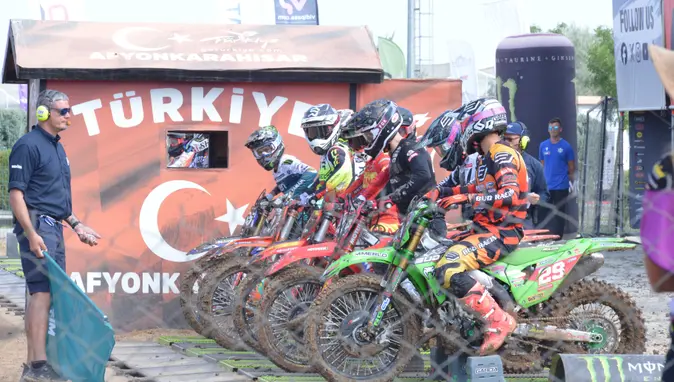 Dünya Motokros Şampiyonası’nın 17. ayak yarışı Afyonkarahisar’da başladı