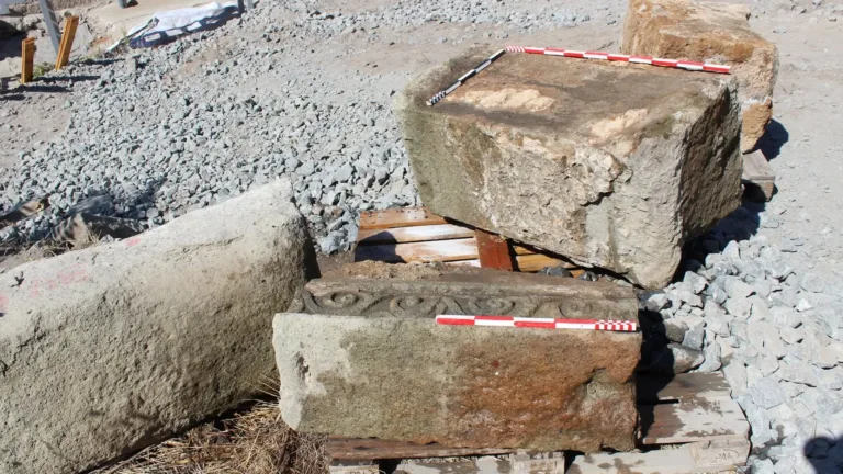 Bulgaristan’daki Aquae Calidae’de İmparator Trajan Dönemine Ait Roma Yazıtı Keşfedildi