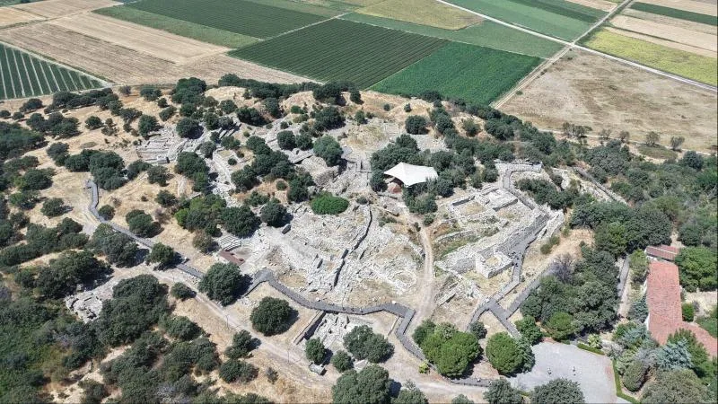Troya Antik Kenti’nde 2 bin 800 yıllık agora gün yüzüne çıkıyor