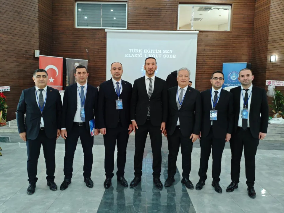 Öğretmenler, Toplumun Geleceğini İnşa Eden Öncü Şahsiyetlerdir