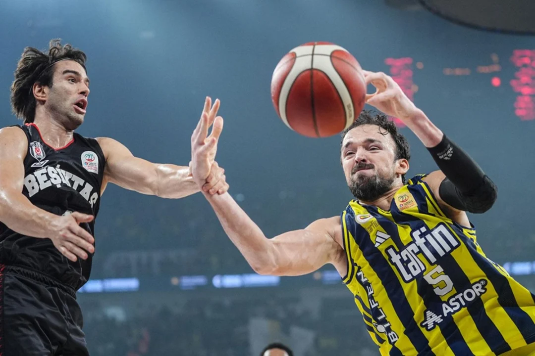 Beşiktaş’ı mağlup eden Fenerbahçe, Cumhurbaşkanlığı Kupası’nda şampiyon