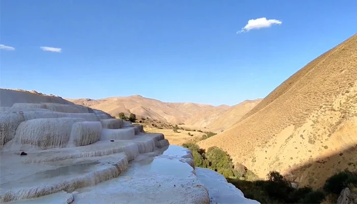 Van’ın Beyaz Cenneti Başkale Travertenleri