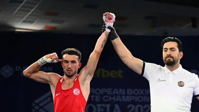 3 milli boksör, Avrupa Şampiyonası’nda çeyrek finalde