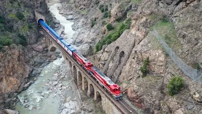 Turistik Karaelmas Ekspresi 2 Ekim’de yeniden raylarda