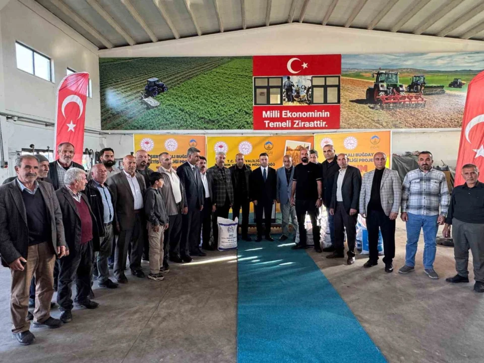 Ağrı’da üreticilere 550 ton buğday tohumu dağıtıldı