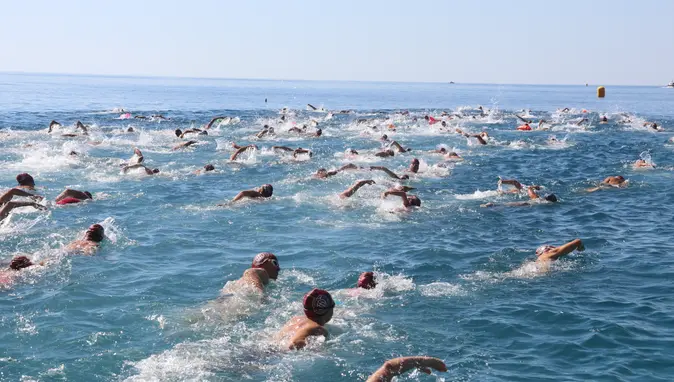Fethiye’de Açık Su Yüzme Yarışları başladı