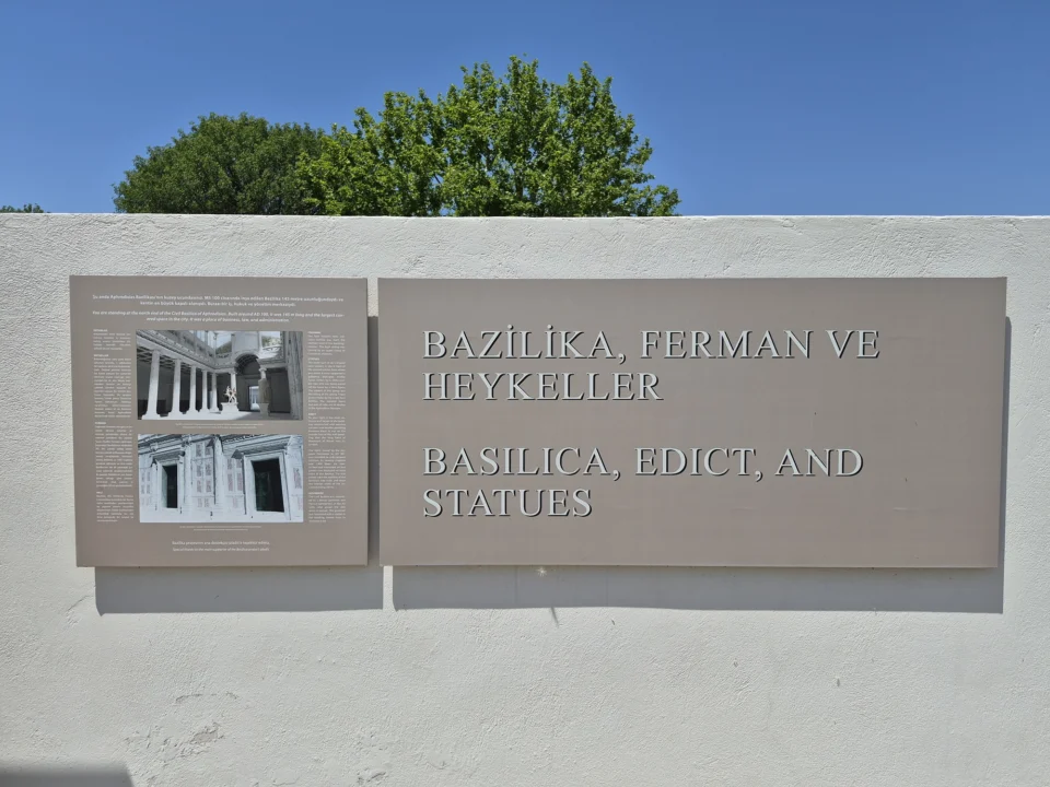 Afrodisias Bazilikası
